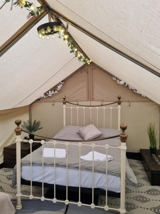 Glamping In Style, Prospector Tent Crawley  Exterior photo